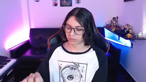 Snapshot of malik_harrison_ chatting on February 2025 02:12:01 PM Malik online show from February 2025 02:12:01 PM