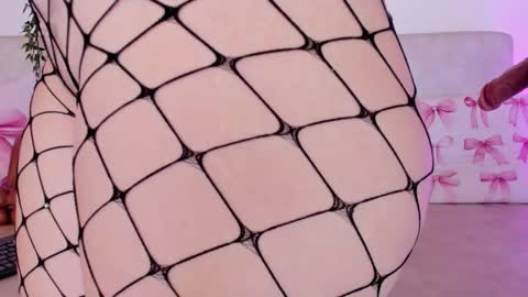 Malka online show from November 2025 08:20:01 PM