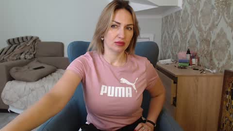 Snapshot of mallinia chatting on February 2026 12:37:01 PM mallinia online show from February 2026 12:37:01 PM