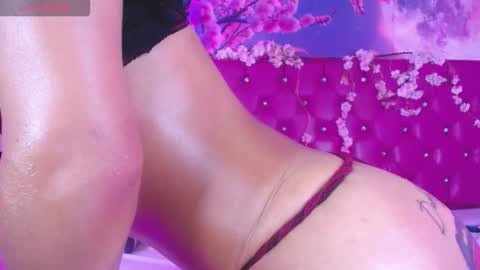 Malory online show from November 2025 03:27:01 AM