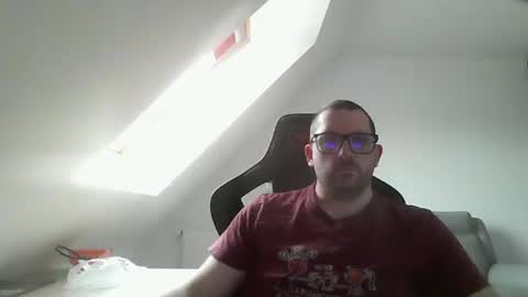 Snapshot of malou2927 chatting on December 2024 09:35:01 AM breton online show from December 2024 09:35:01 AM