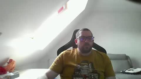 Snapshot of malou2927 chatting on December 2024 11:57:02 AM breton online show from December 2024 11:57:02 AM