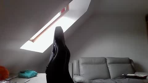 Snapshot of malou2927 chatting on December 2024 12:31:01 PM breton online show from December 2024 12:31:01 PM