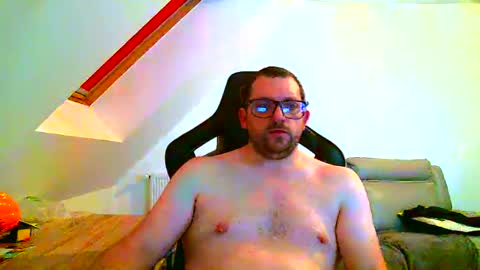 Snapshot of malou2927 chatting on January 2025 10:08:02 PM breton online show from January 2025 10:08:02 PM