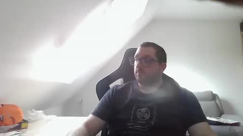 Snapshot of malou2927 chatting on January 2025 01:52:02 PM breton online show from January 2025 01:52:02 PM