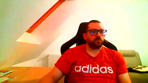 Snapshot of malou2927 chatting on January 2025 09:19:01 PM breton online show from January 2025 09:19:01 PM