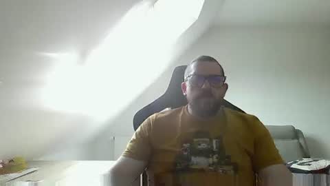 Snapshot of malou2927 chatting on February 2025 12:47:02 PM breton online show from February 2025 12:47:02 PM