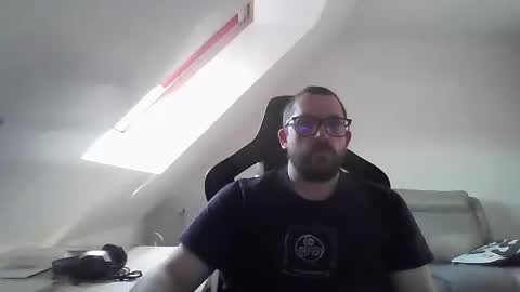 Snapshot of malou2927 chatting on February 2025 04:56:02 PM breton online show from February 2025 04:56:02 PM