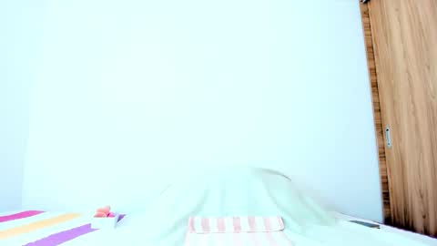 instagram  nueela   online show from March 2026 07:08:02 PM