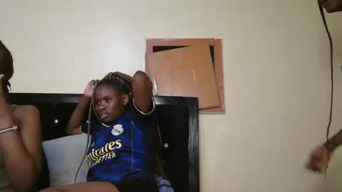 mamaa online show from October 2025 12:11:01 PM