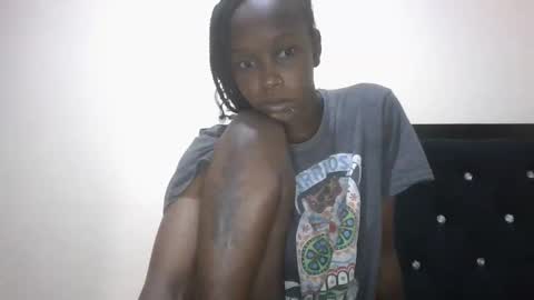 mamaa online show from October 2025 01:33:02 PM