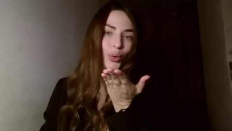 MandiBrooks online show from November 2025 03:45:01 PM