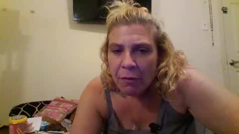 Snapshot of mandilube39 chatting on May 2026 09:37:01 AM mindy22 online show from May 2026 09:37:01 AM