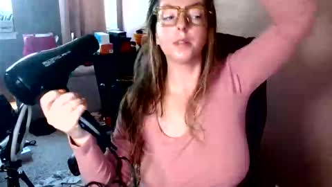 Snapshot of mandybabyxxx chatting on May 2026 05:54:01 PM MandyBabyXXX online show from May 2026 05:54:01 PM