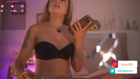   online show from February 2025 07:19:02 PM