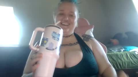 ManicPixiePop online show from November 2025 06:40:02 PM