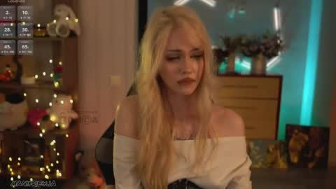 Amelie online show from April 2026 08:57:02 PM