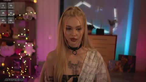 Amelie online show from May 2026 08:50:02 PM