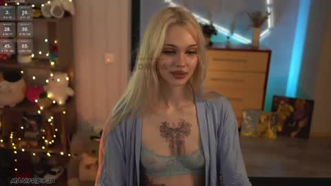 Amelie online show from May 2026 06:04:01 PM