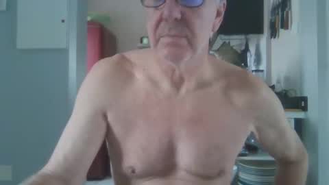 manngrossbite online show from March 2025 09:12:02 AM