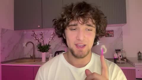 manolein online show from October 2025 03:24:01 PM