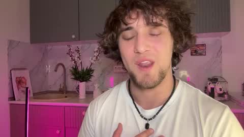 manolein online show from November 2025 06:40:02 PM