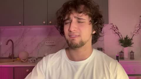 manolein online show from November 2025 07:34:02 PM