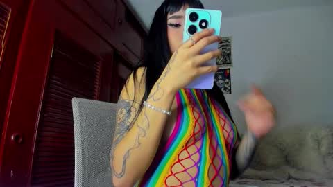 MARY  online show from December 2025 10:24:01 AM