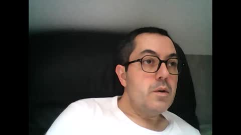 Snapshot of manu5933 chatting on February 2025 01:01:01 PM manu5933 online show from February 2025 01:01:01 PM