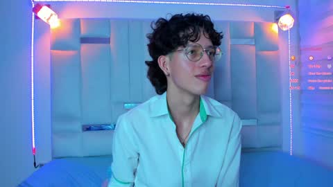 Manuel online show from January 2025 09:08:01 PM