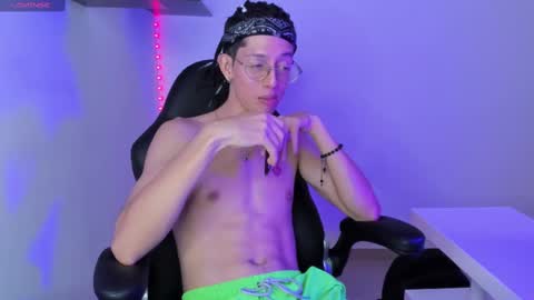 Manuel online show from March 2025 01:34:02 AM