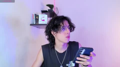 Manuel online show from September 2025 08:25:01 PM