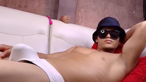 Manuel online show from February 2026 10:19:02 PM