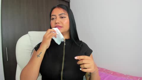 Snapshot of manuela_anderson chatting on January 2025 07:49:02 PM MANUELA online show from January 2025 07:49:02 PM