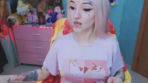 Snapshot of manuela_unicorn chatting on November 2025 07:26:01 PM Manuela online show from November 2025 07:26:01 PM