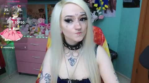 Manuela online show from May 2026 10:55:01 PM