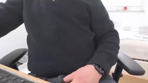 manuherb84 online show from March 2026 02:10:02 PM