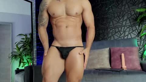 MAOFENIX online show from October 2025 09:30:01 AM