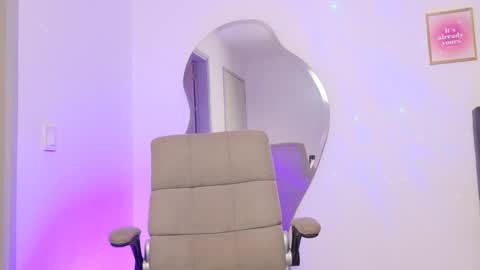     online show from March 2025 02:09:01 AM