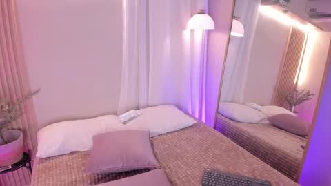 Mara  online show from January 2026 10:23:01 PM