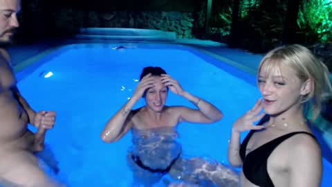 Snapshot of mara_david chatting on December 2024 12:21:02 AM coshitaxxx online show from December 2024 12:21:02 AM