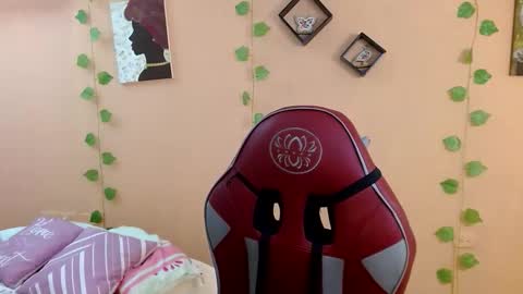 Snapshot of mara_summer chatting on February 2026 01:08:02 PM Mara 3 online show from February 2026 01:08:02 PM