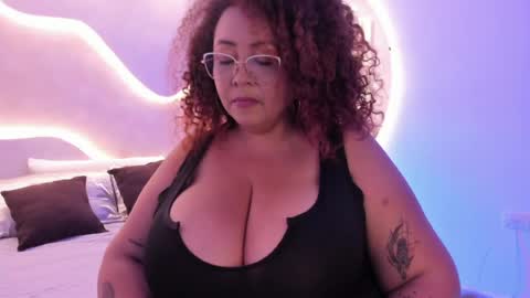 Snapshot of maraasweet chatting on May 2026 02:06:01 AM Mrs. Sweet online show from May 2026 02:06:01 AM