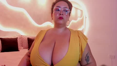 Snapshot of maraasweet chatting on June 2026 02:13:02 AM Mrs. Sweet online show from June 2026 02:13:02 AM