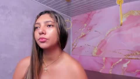 Snapshot of maraluna_ chatting on April 2026 11:52:02 AM Maraluna online show from April 2026 11:52:02 AM