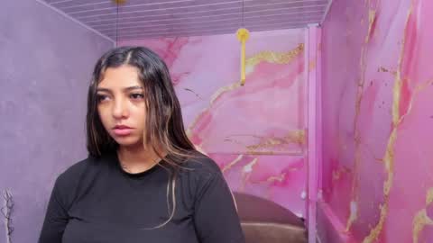 Snapshot of maraluna_ chatting on May 2026 11:39:02 AM Maraluna online show from May 2026 11:39:02 AM