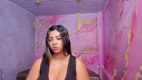 Snapshot of maraluna_ chatting on May 2026 11:40:01 AM Maraluna online show from May 2026 11:40:01 AM