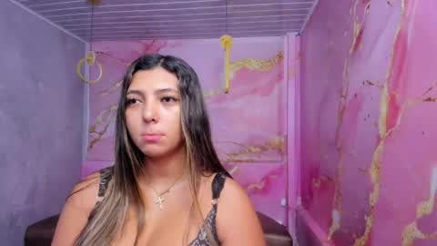 Snapshot of maraluna_ chatting on June 2026 11:56:02 AM Maraluna online show from June 2026 11:56:02 AM