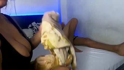 marany01 online show from October 2025 01:58:02 AM