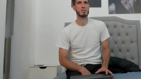 Marc Ruffalo online show from February 2026 07:28:02 PM